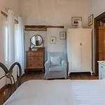 וילה Casa Sant'elia 7&3, Emma *