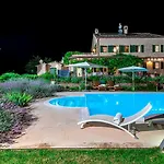 Casa Sant'elia 7&3, Emma וילה
