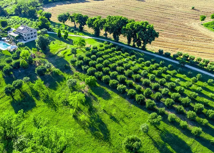 Casa Sant'elia 7&3, Emma Villa *